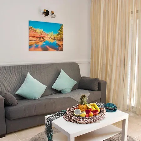 California Relax Alice I Pool View