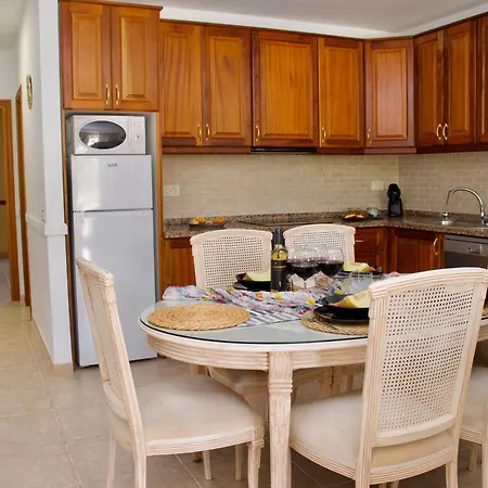 California Relax Alice I Pool View *