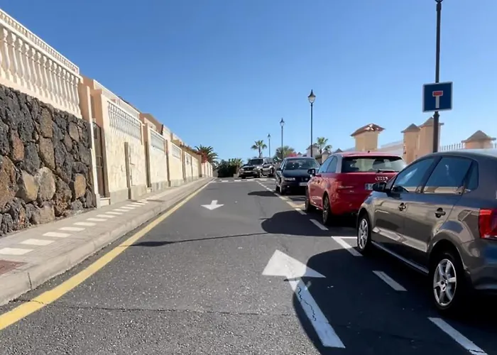 California Relax Alice I Pool View * Puerto de Santiago (Tenerife)